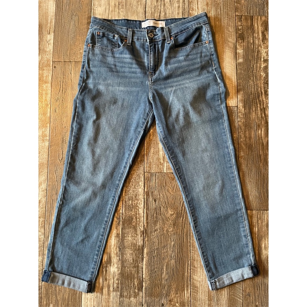 Signature Levi's Women Mid Rise Boyfriend Jeans